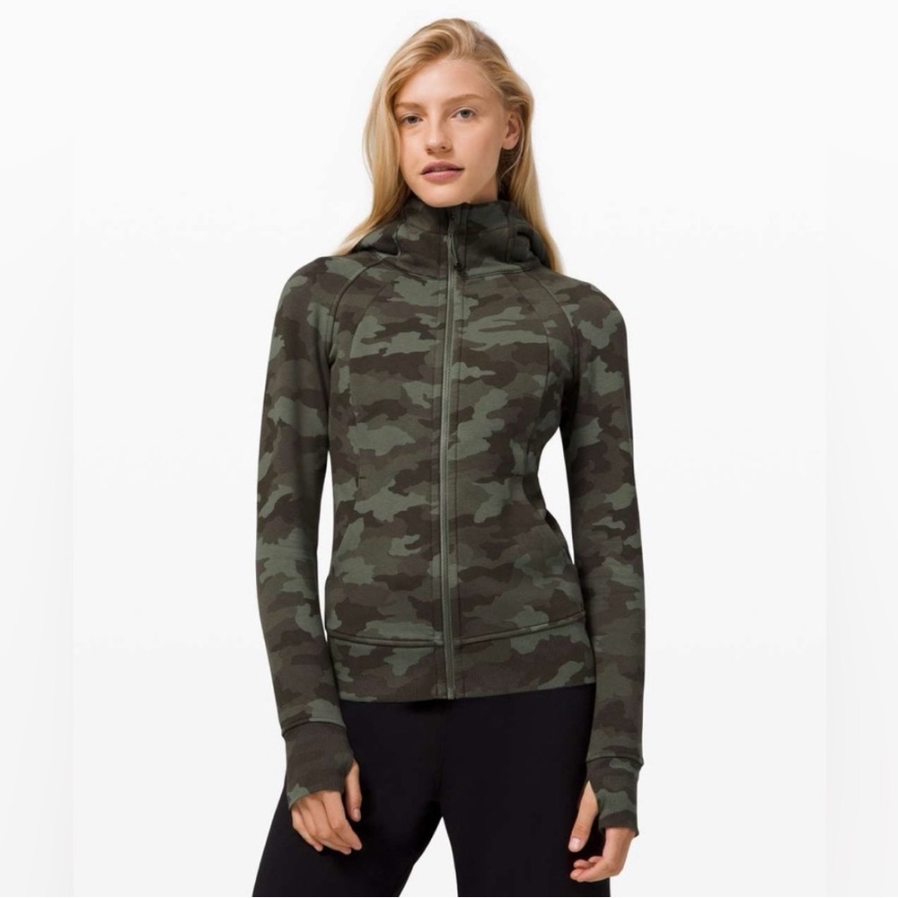 Lululemon Women’s camouflage scuba zip up hoodie size 10